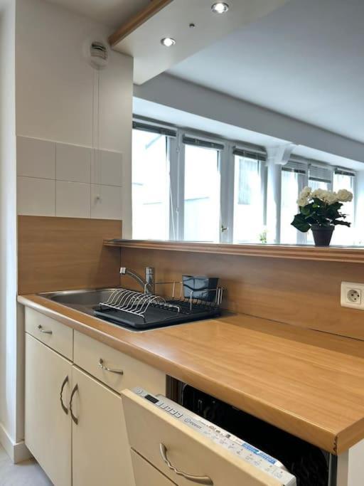 Sublime Flat - Heart Of - Le Marais