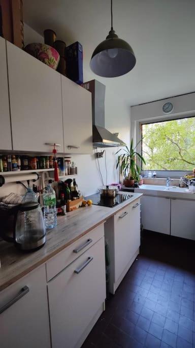 Studio Calme Et Lumineux, Parking Disponible, 100m De Nation