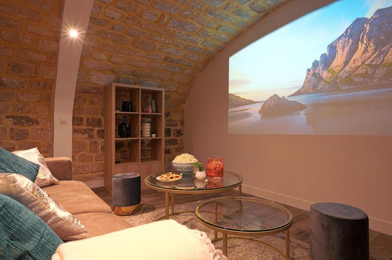 Apartment Huge 2 Floor With Theatre Paris