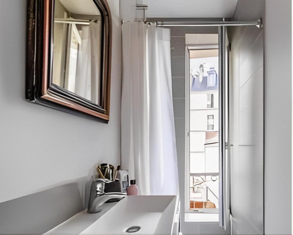 Wonderful Flat In Montmartre Parigi