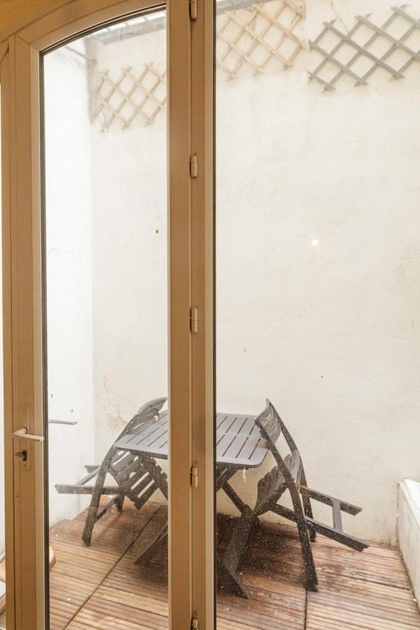 Charming With Terrace In The Heart Of The 17th Parigi