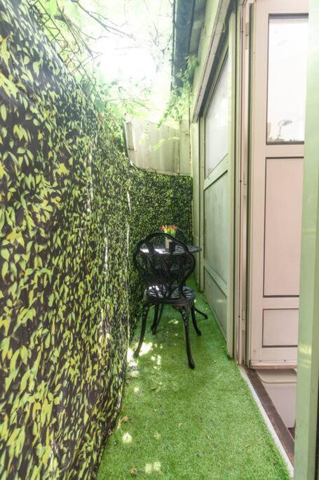 Duplex Parisien En Face Metro13 Appartamento Parigi