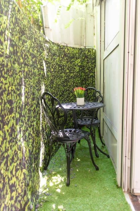 Duplex Parisien En Face Metro13 Appartamento Parigi