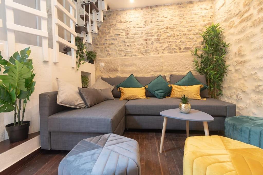 Duplex Parisien En Face Metro13 Appartamento Parigi