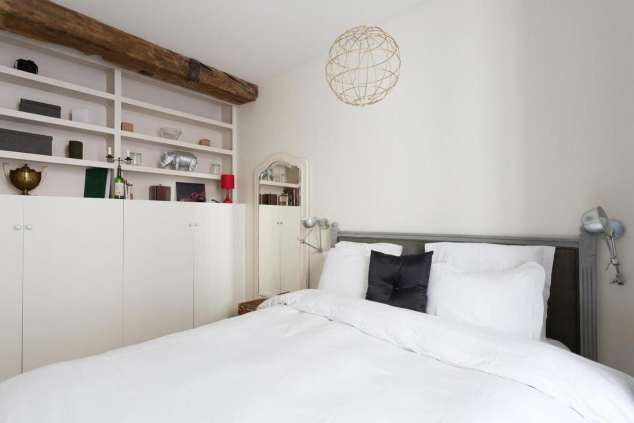 Charming In Le Marais Paris