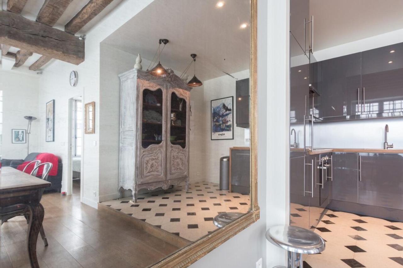 Charming In Le Marais Apartment *