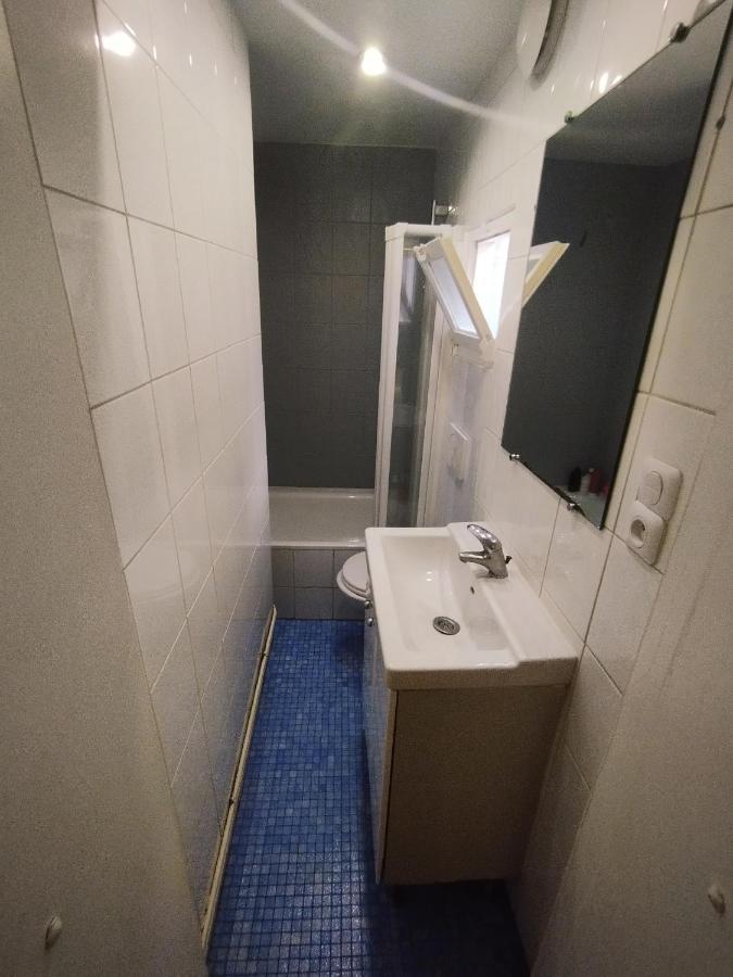 Sacre Coeur Studio Guest house