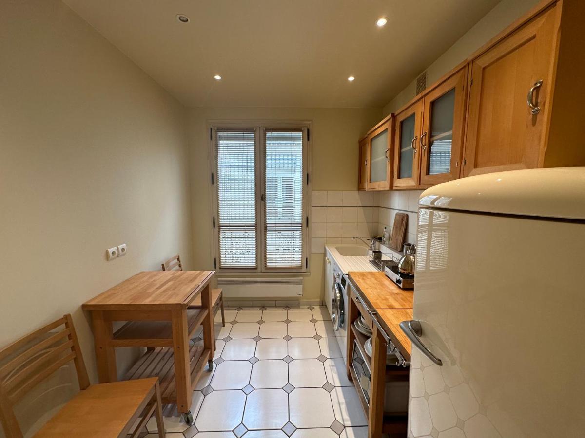 70 Sqm In 75008 * Parigi