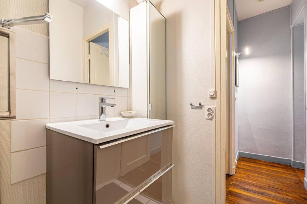 Guestready - French Hideaway Near Canal St Martin Parigi