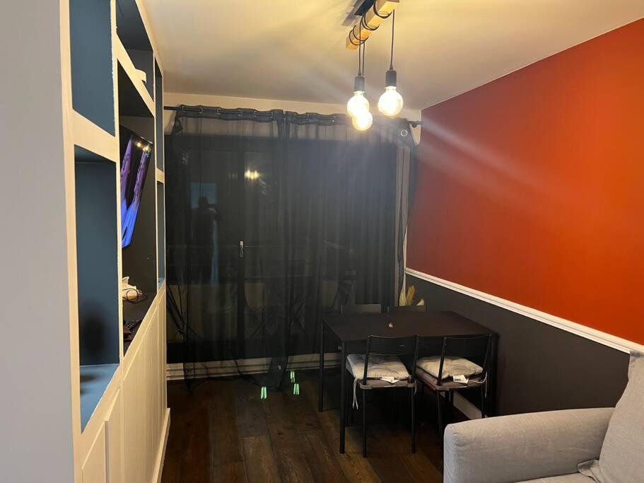 Bien Venu Chez Sarah Appartamento Parigi