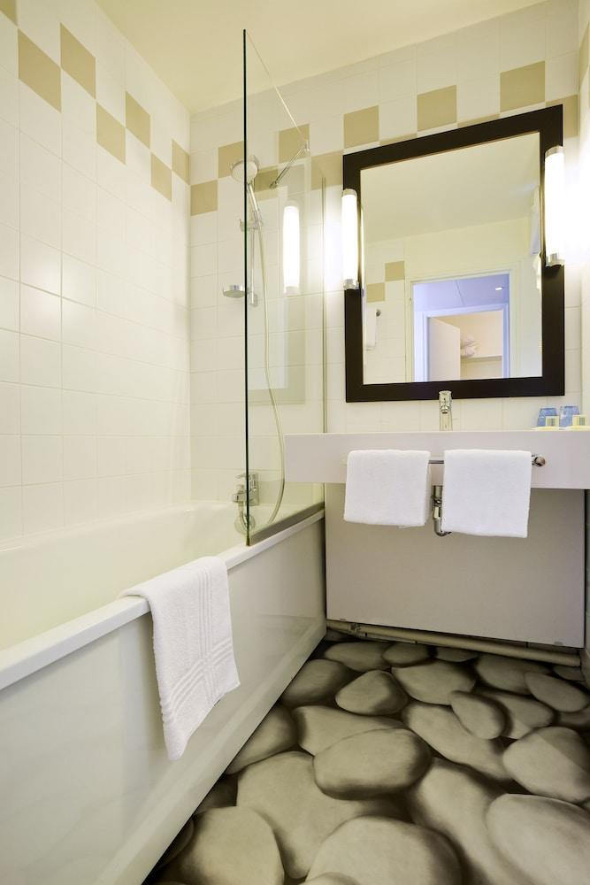 Ibis Styles Gare De L'est Chateau Landon Parigi