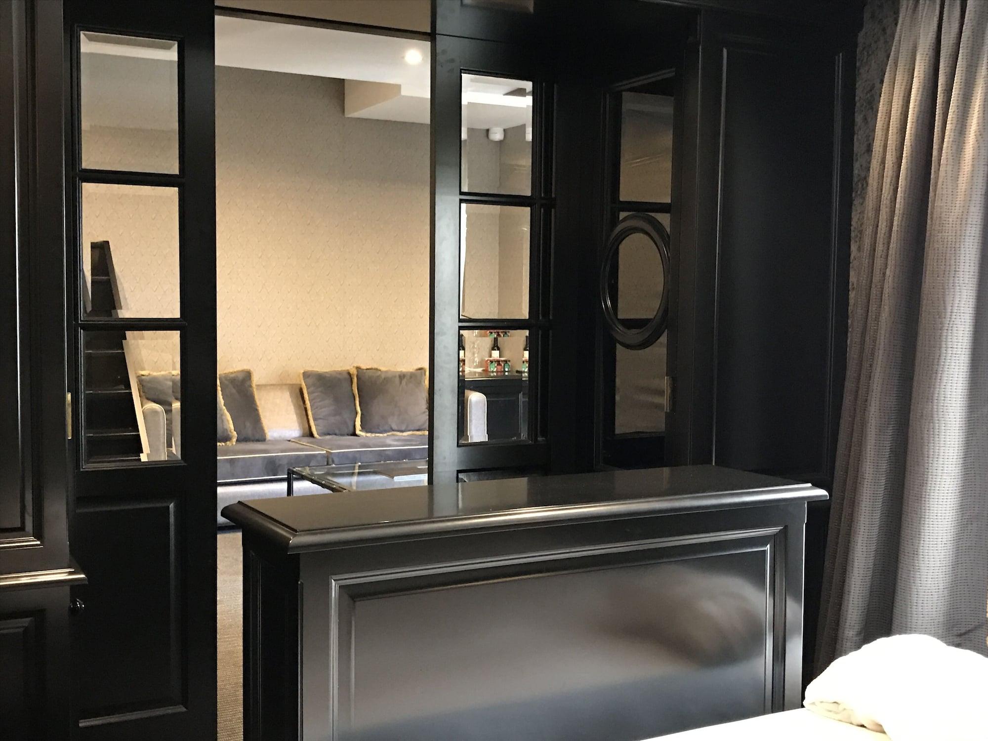 Hotel George Washington Paris