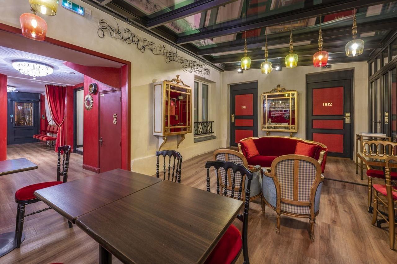 Sacha Hotel