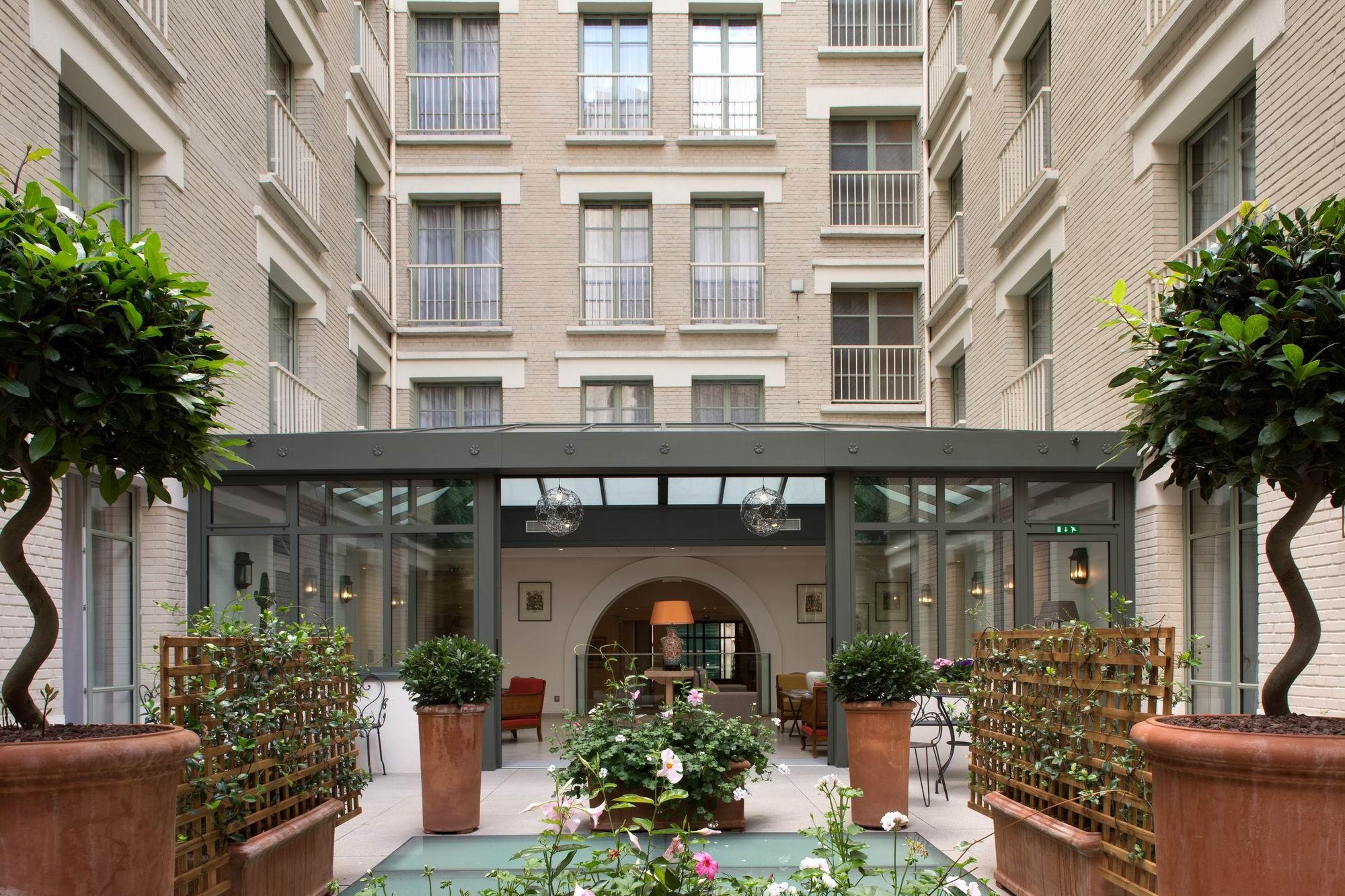 Le Littré 4* Parigi