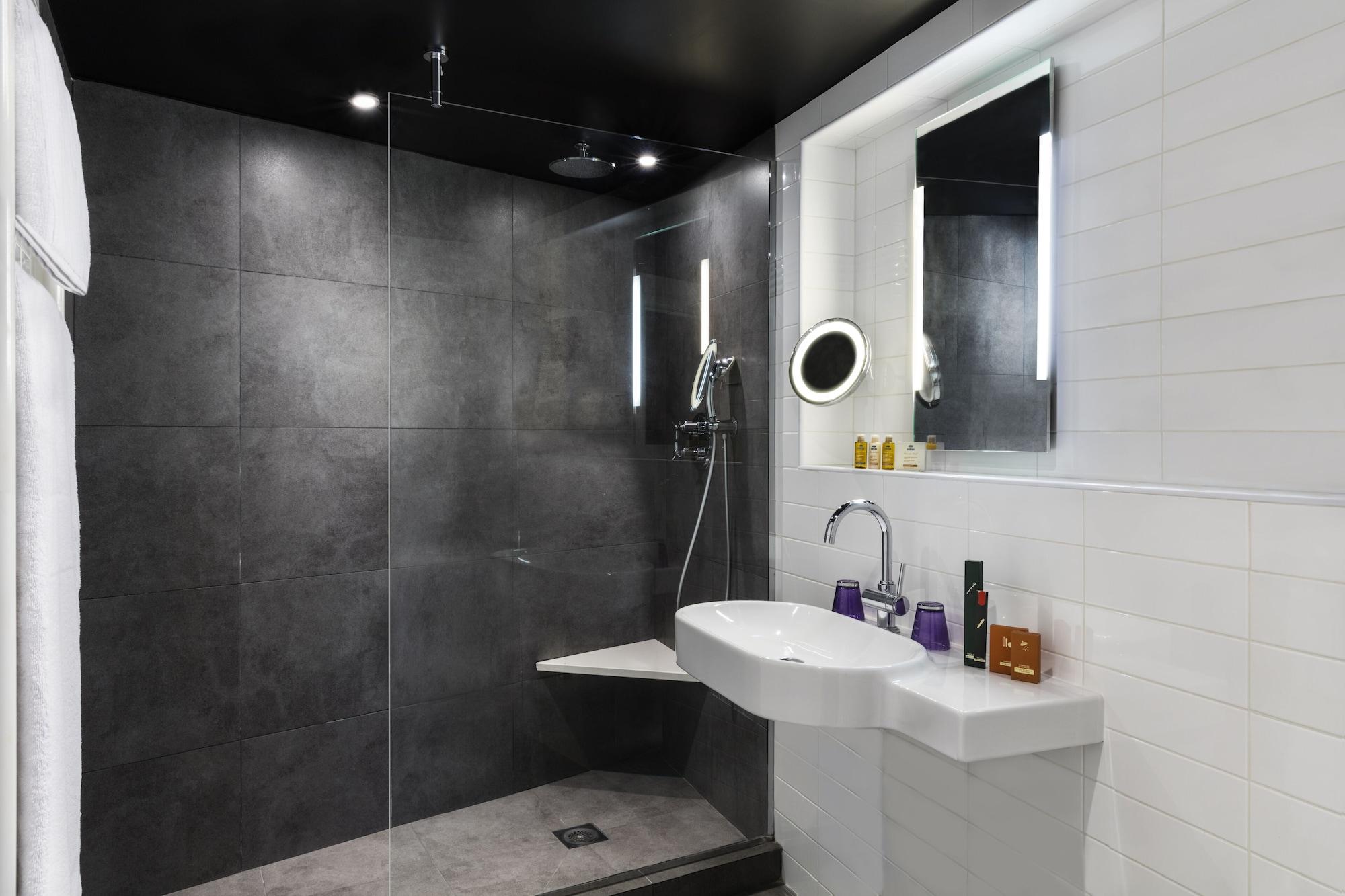 Louvre Saint-honoré 4*
