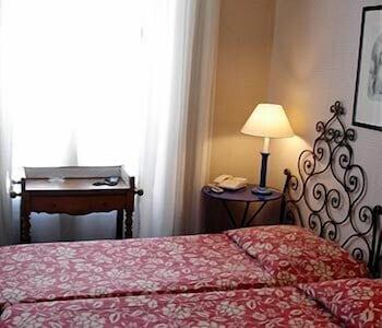 Hotel Agora 2*