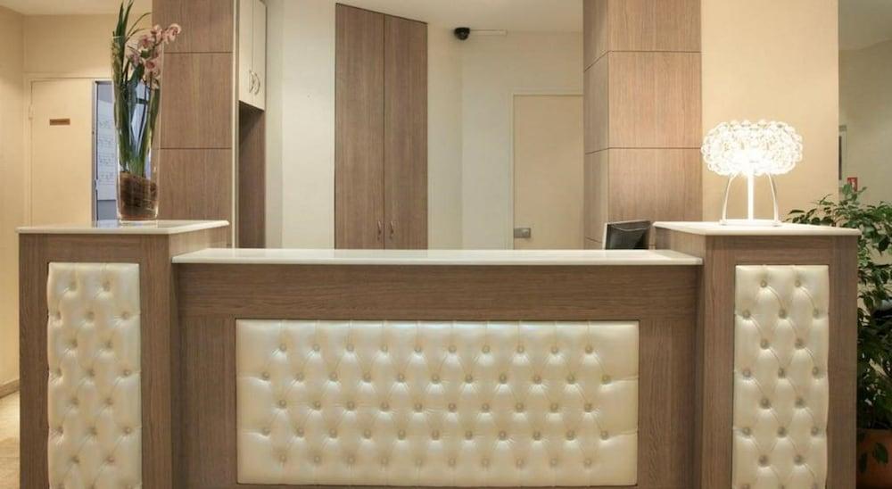 Hotel Lebron Parigi