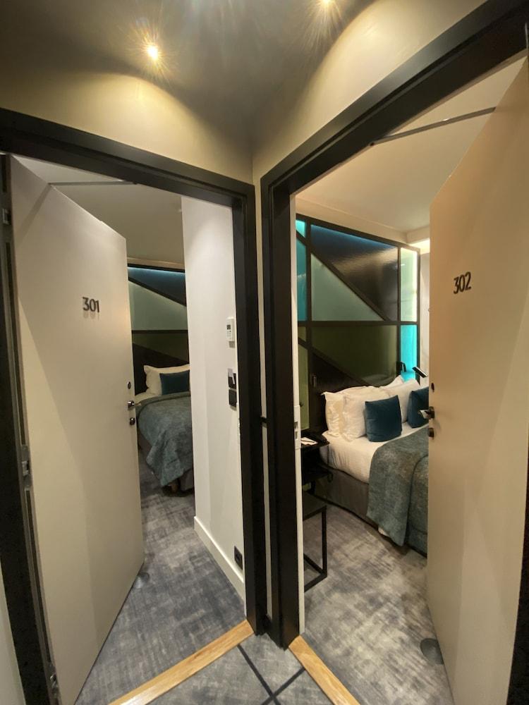 Hotel Le 12 4*
