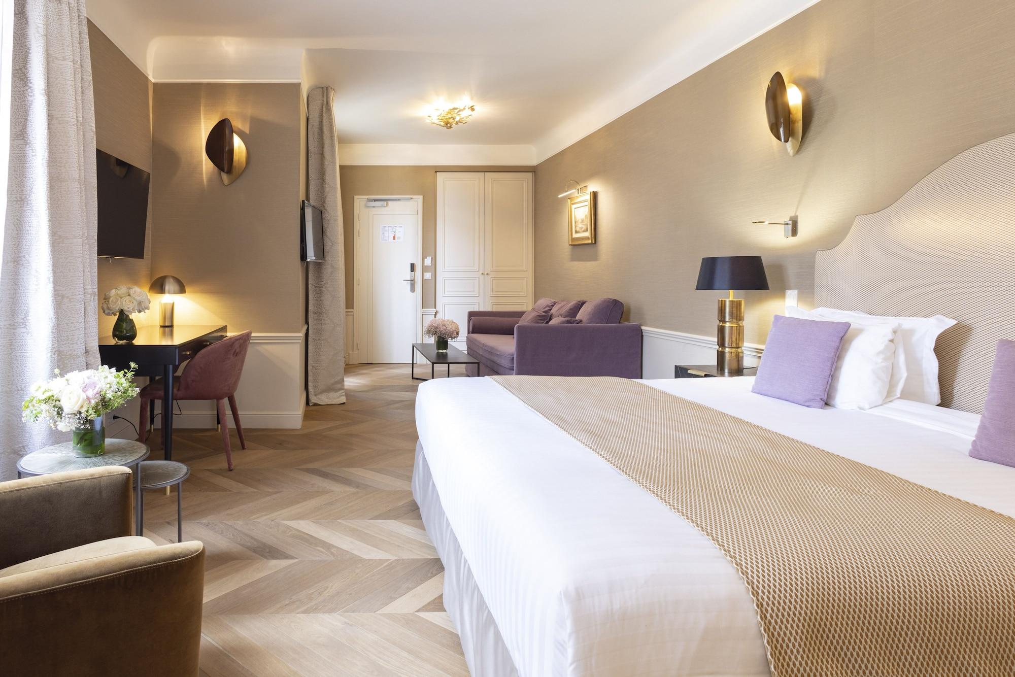 Hotel Foch 4*
