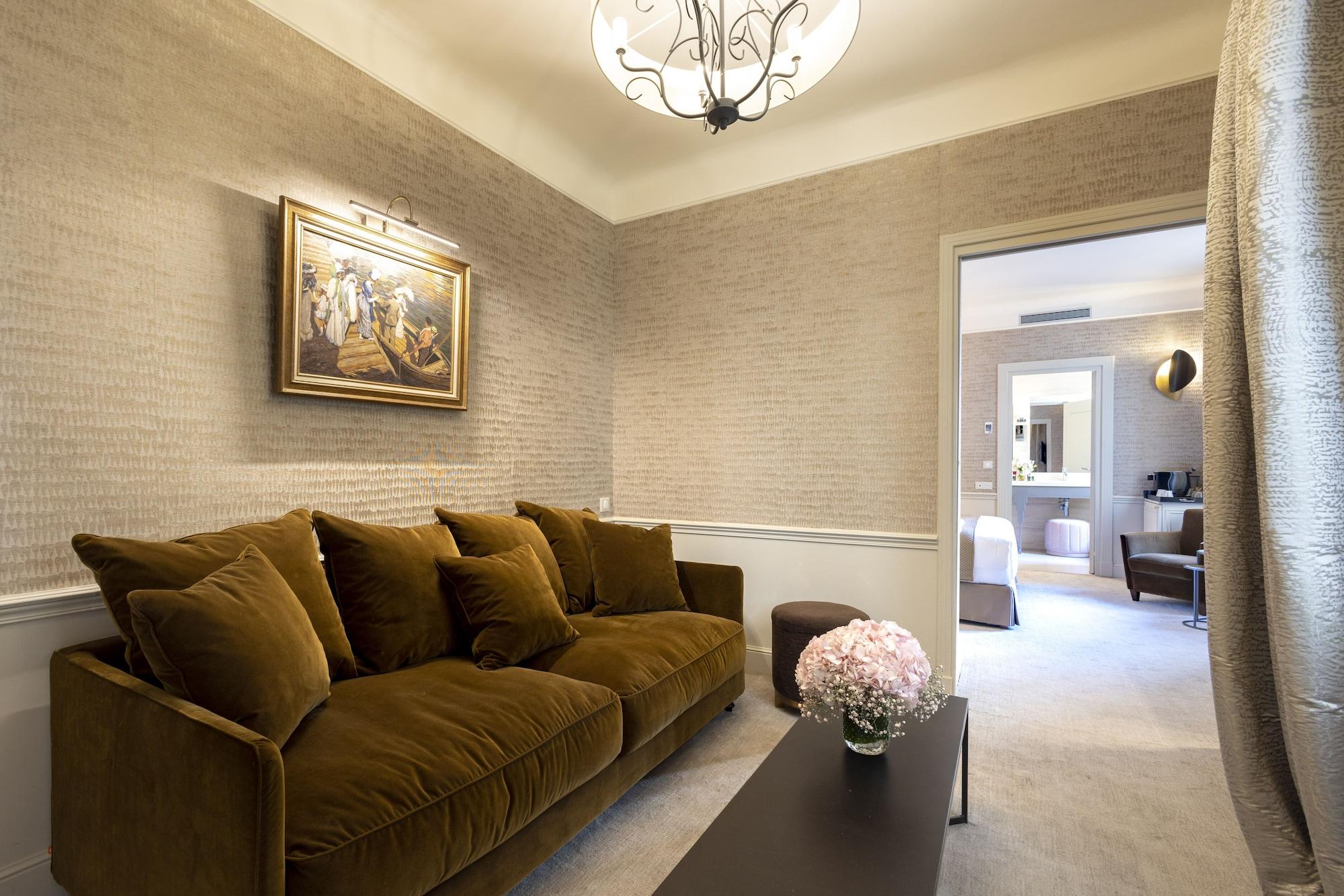 Foch Hotel Paris