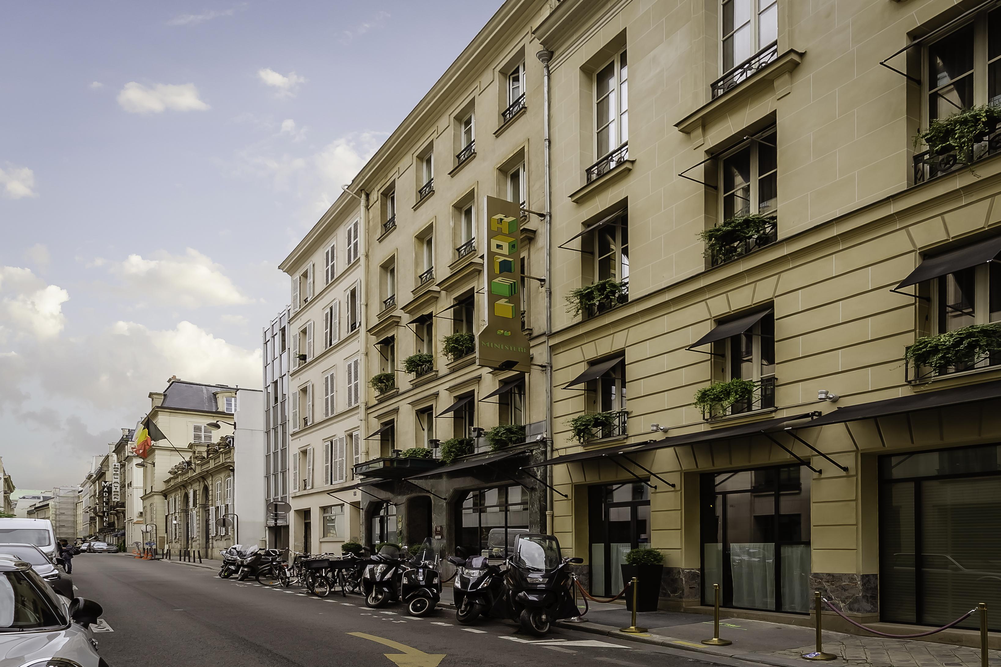 Du Ministère Hotel 4*