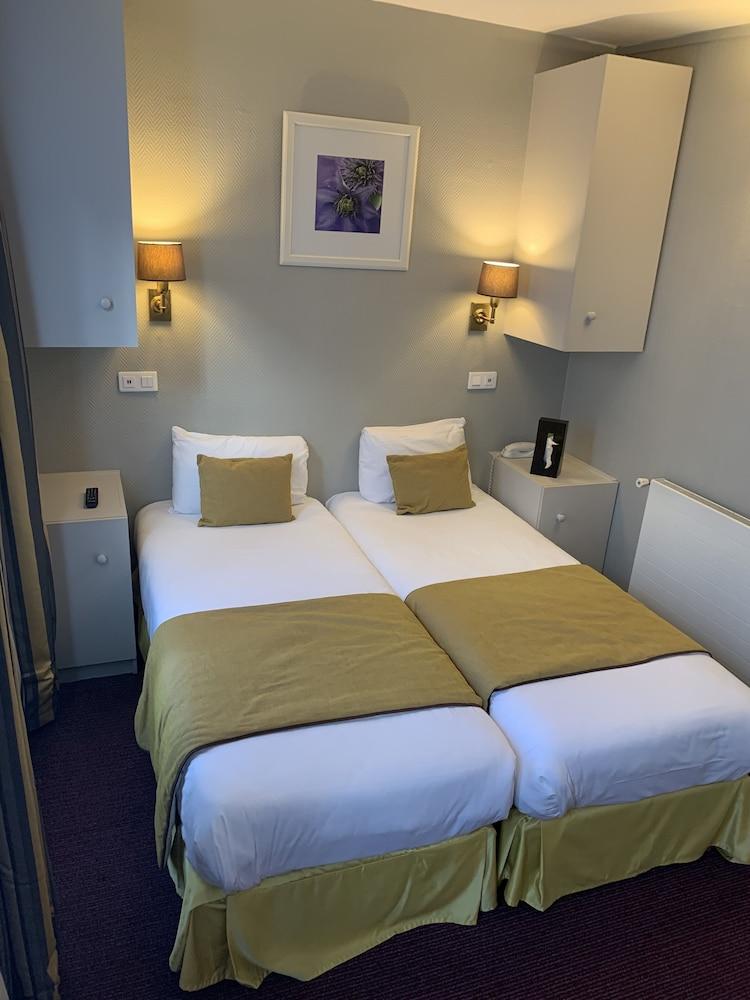 Ibis Styles Montmartre Batignolles Hotel