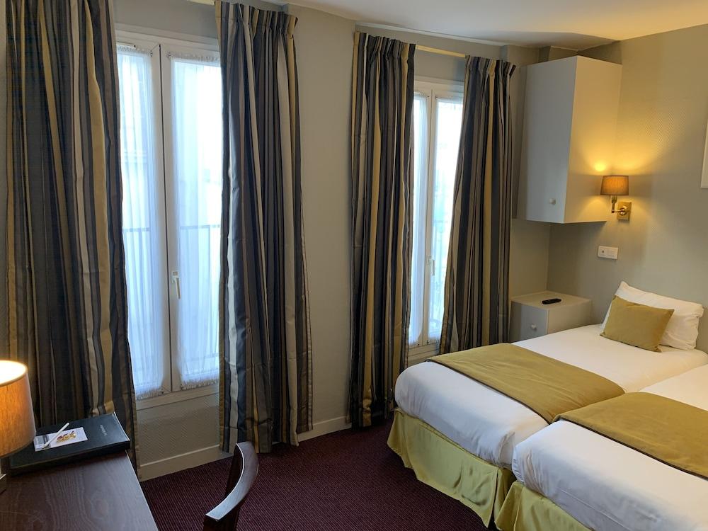 Ibis Styles Montmartre Batignolles 3* Paris