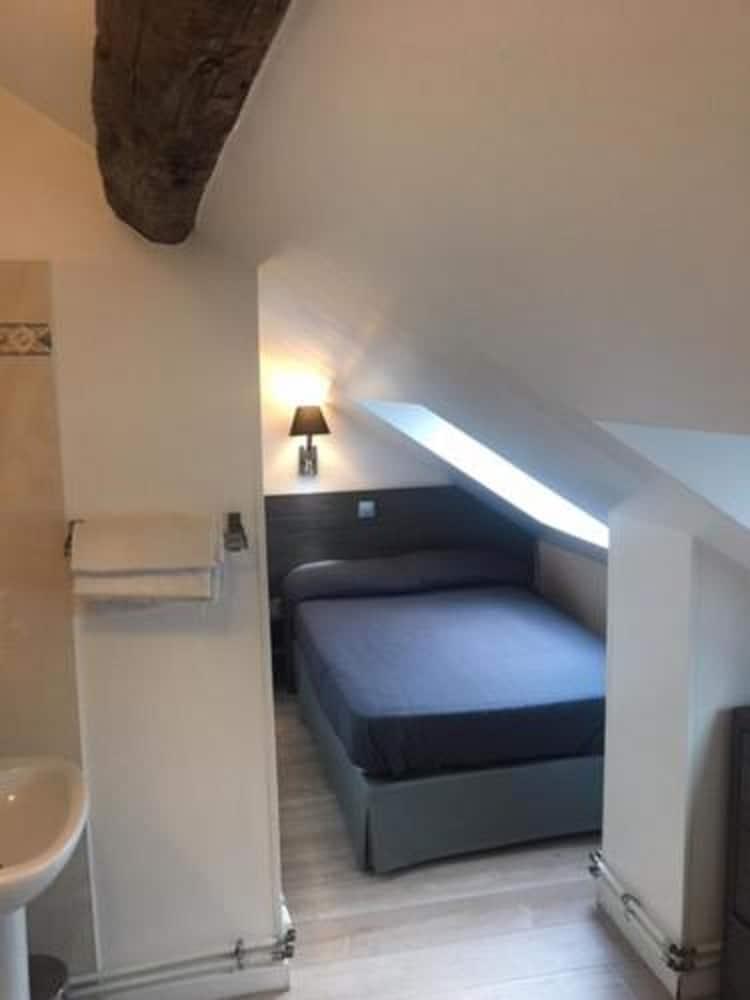Mary's Republique Hotel Paris