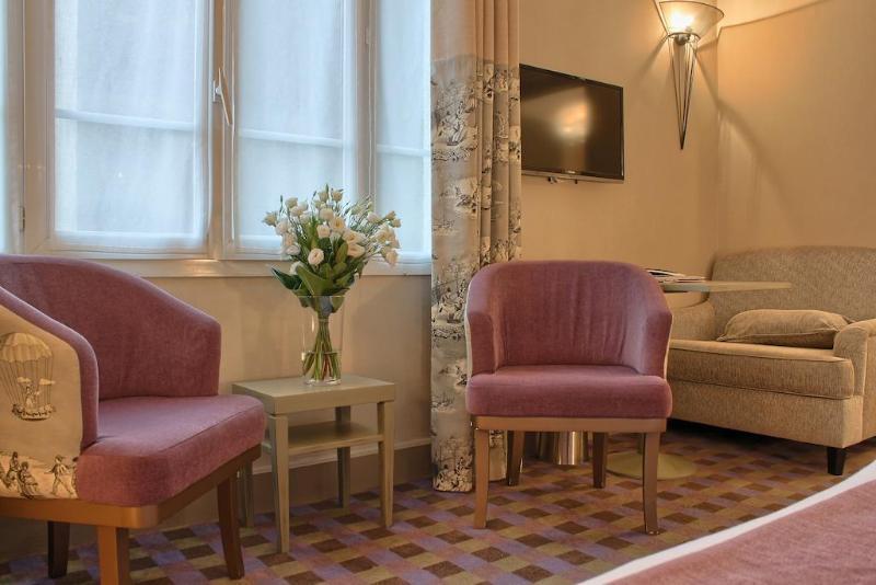 Hotel Foch Paris