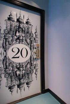 Du Continent Hotel Paris