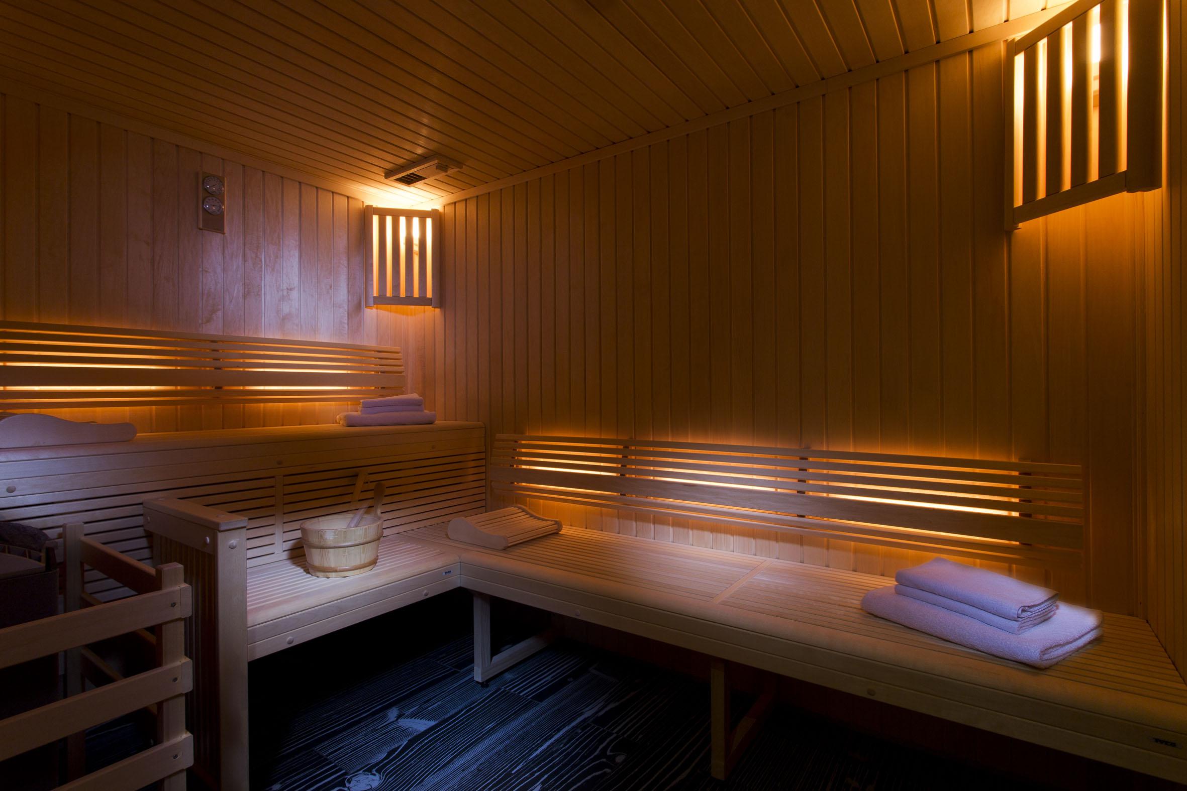Atmospheres 4* Paris
