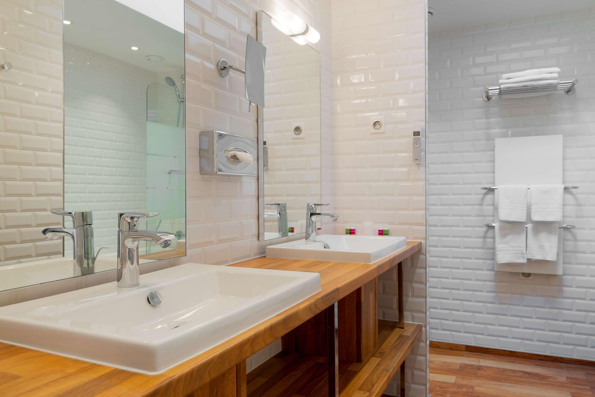 George - Astotel Hotel Paris