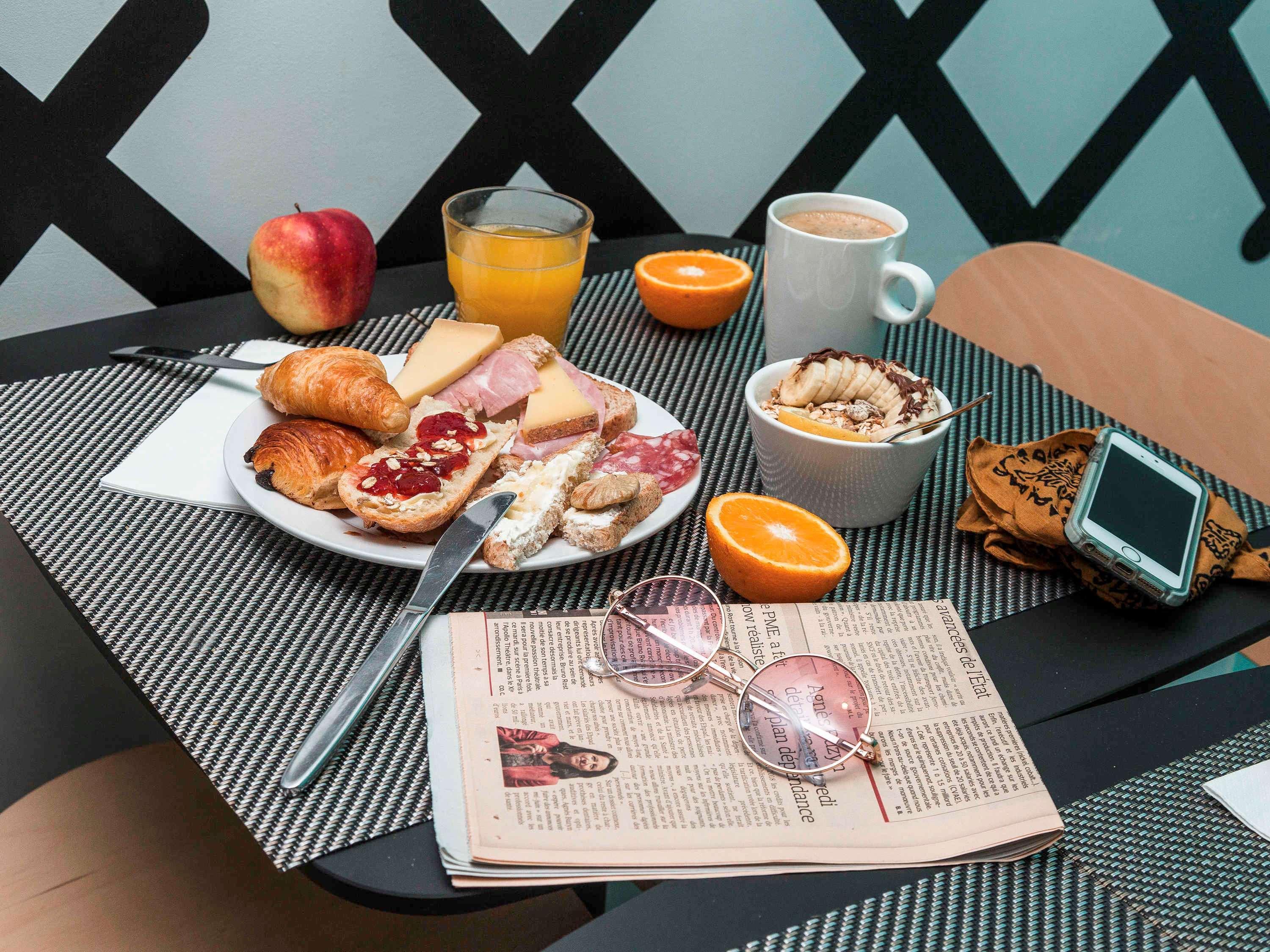 Ibis Styles Gare Saint Lazare Hotel 3*