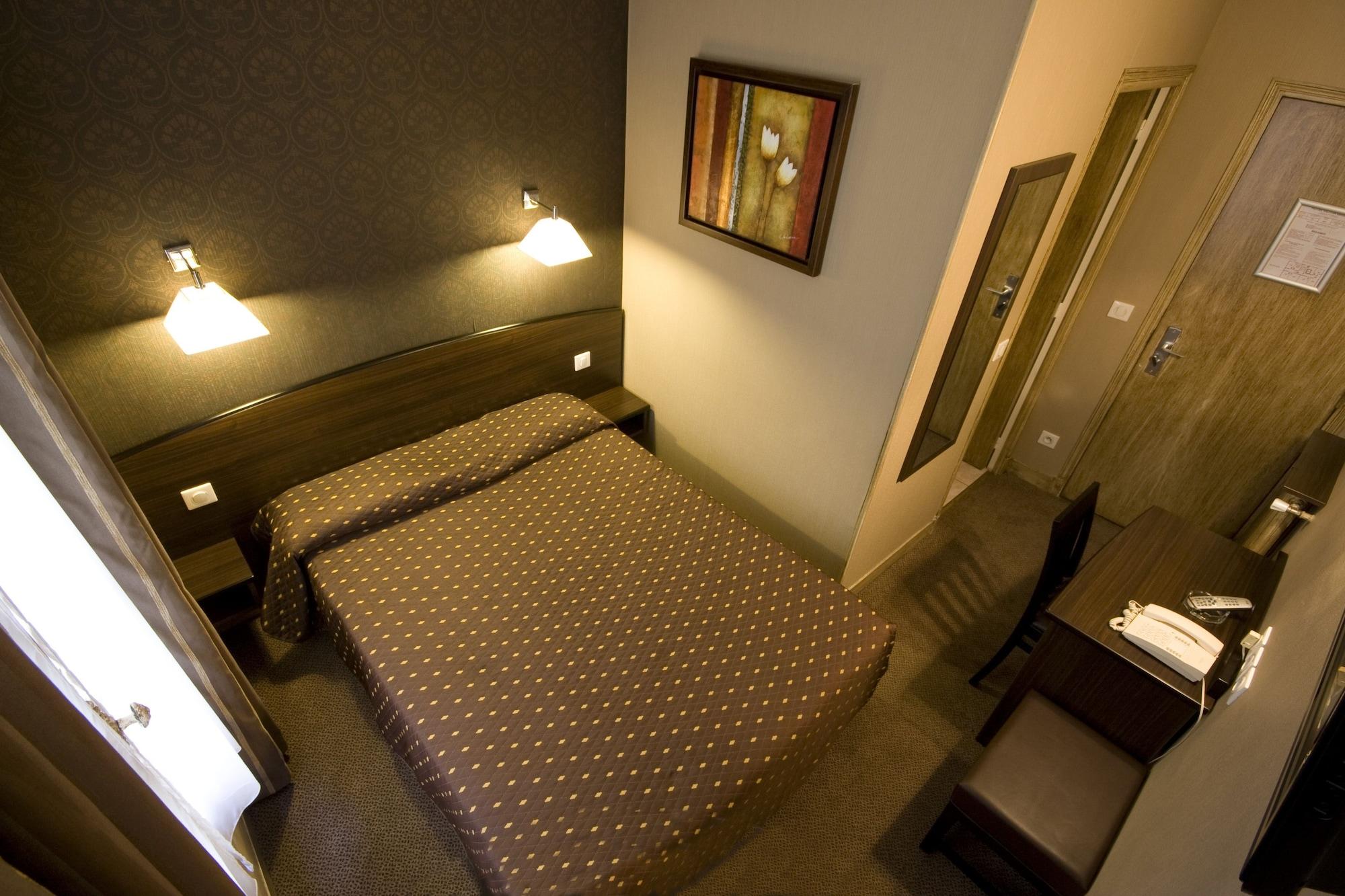 Hotel Victor Massé Parigi
