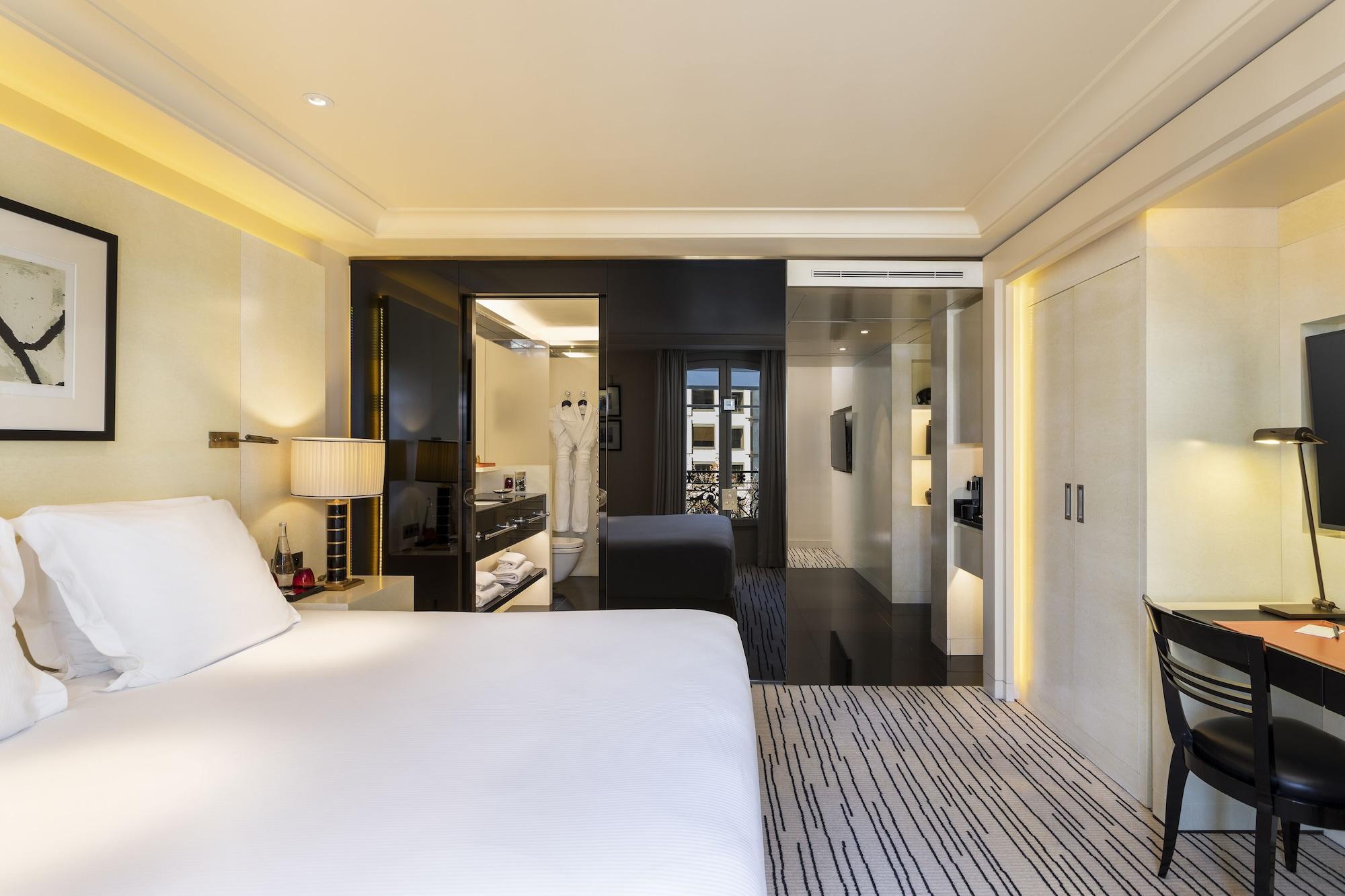 Hotel Montaigne Parigi