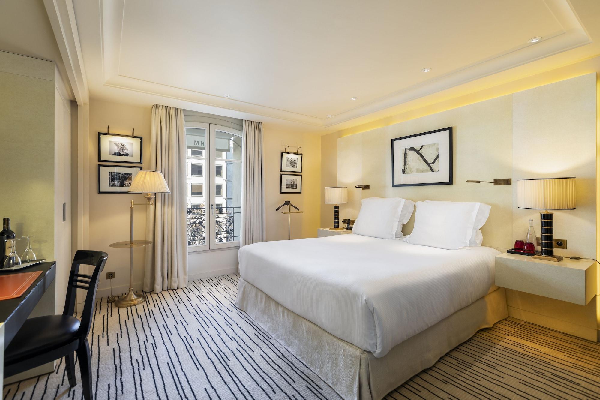 Montaigne Hotel Parigi