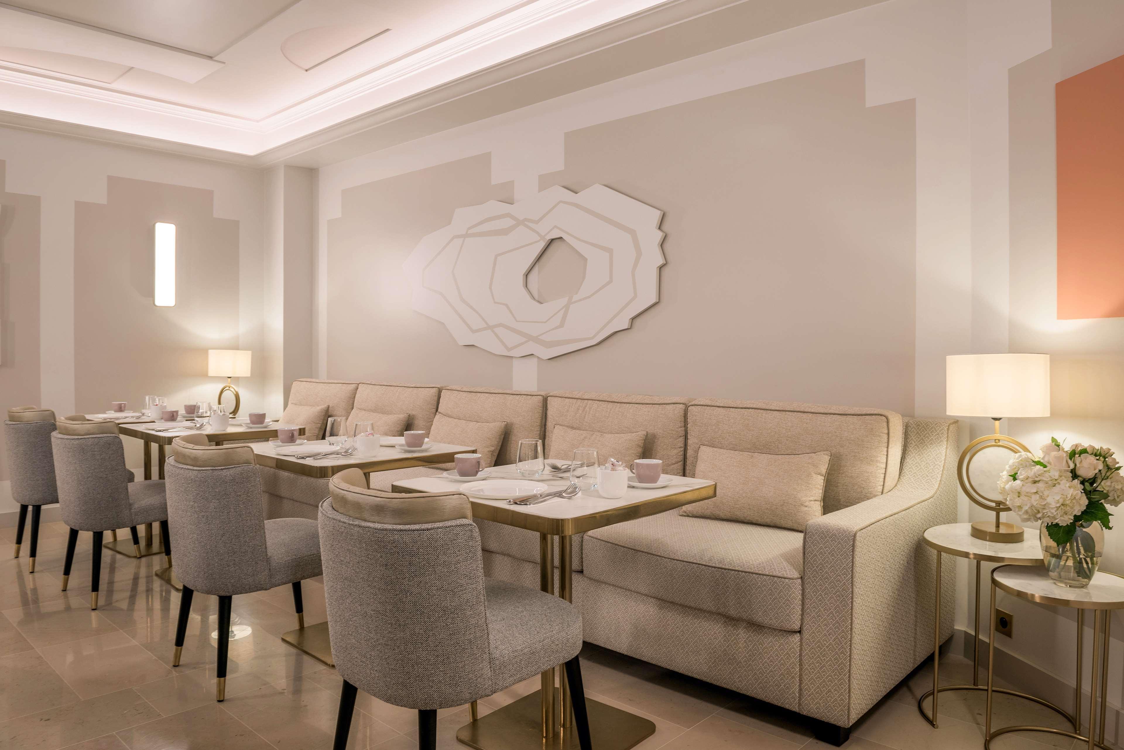 Camille Tapestry Collection By Hilton Parigi