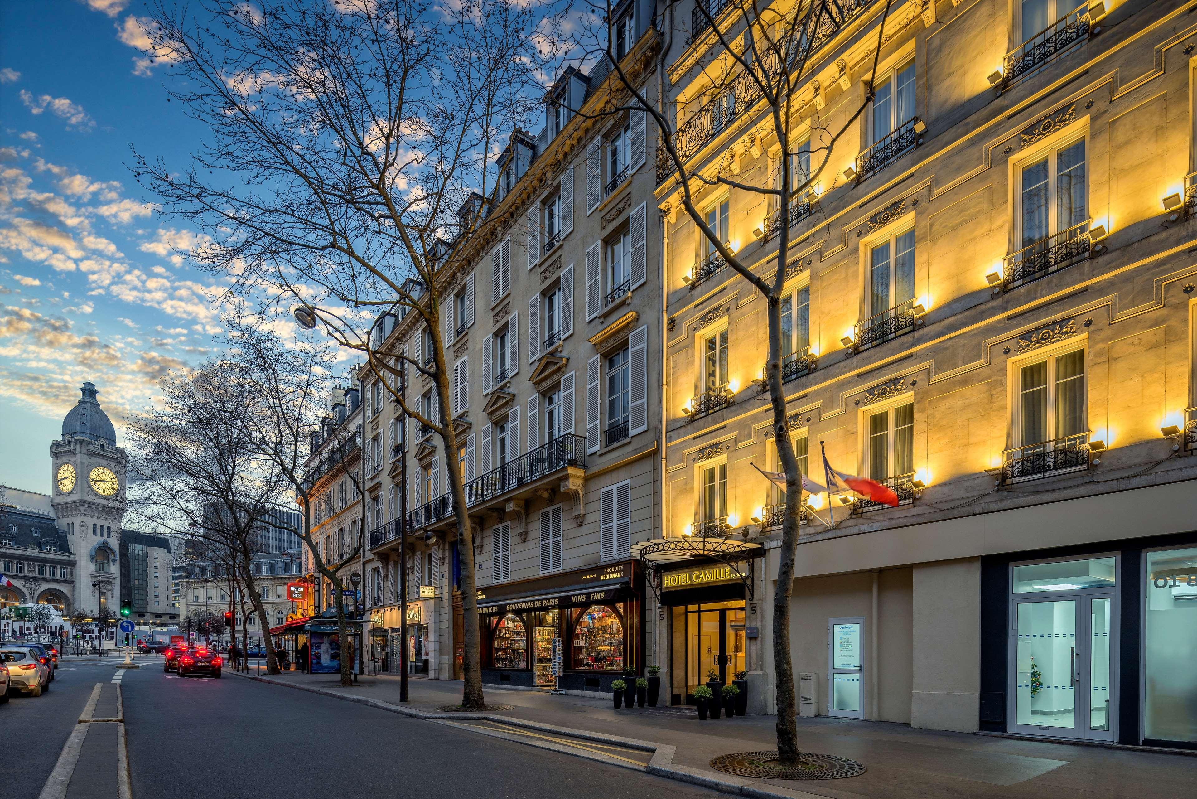 Camille Tapestry Collection By Hilton Parigi