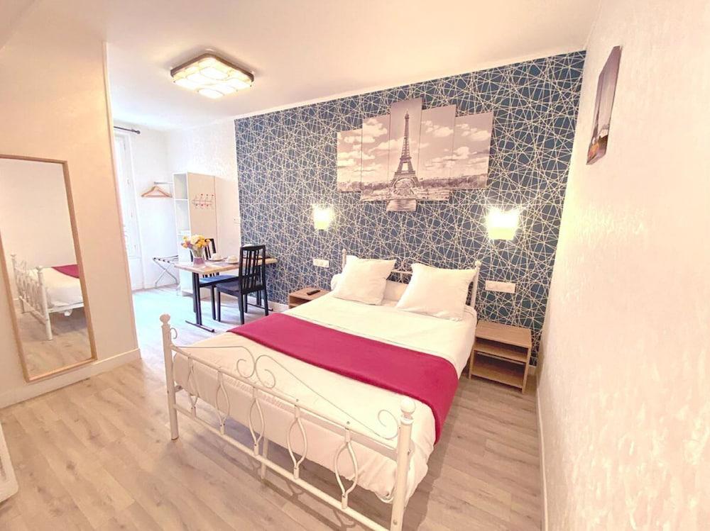 Aviatic Hotel 2*