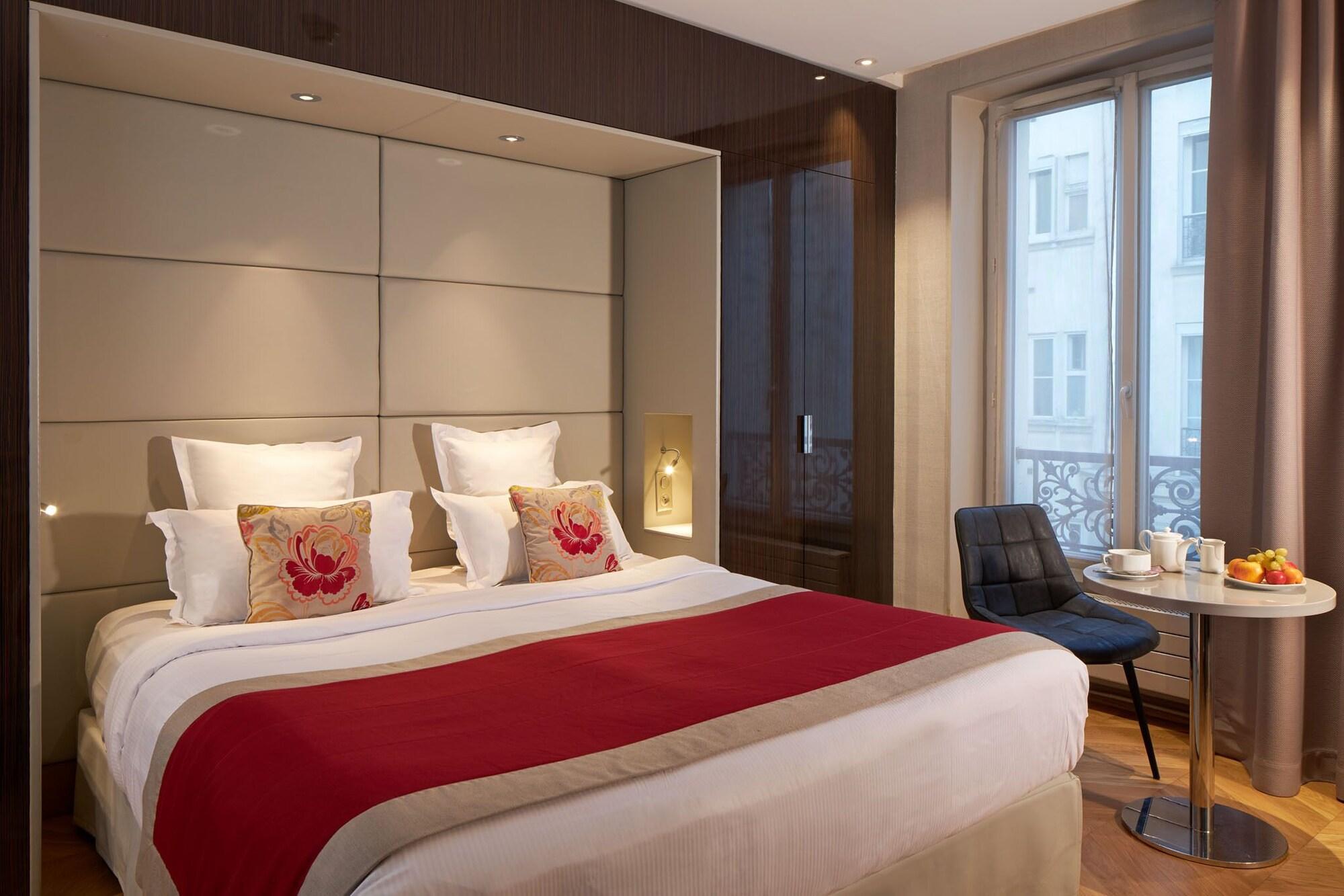 Tourisme Avenue 4* Parigi