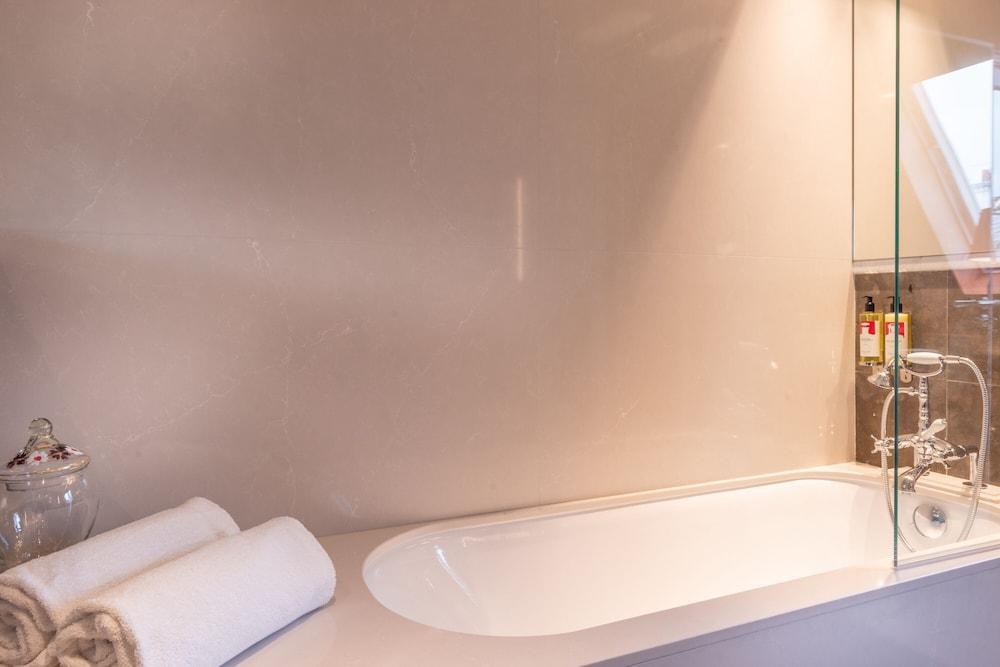 De Montesquieu Hotel 5*
