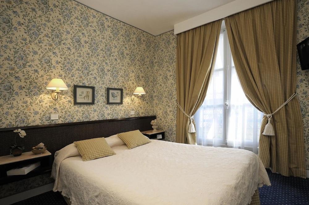 Clement 2* Paris