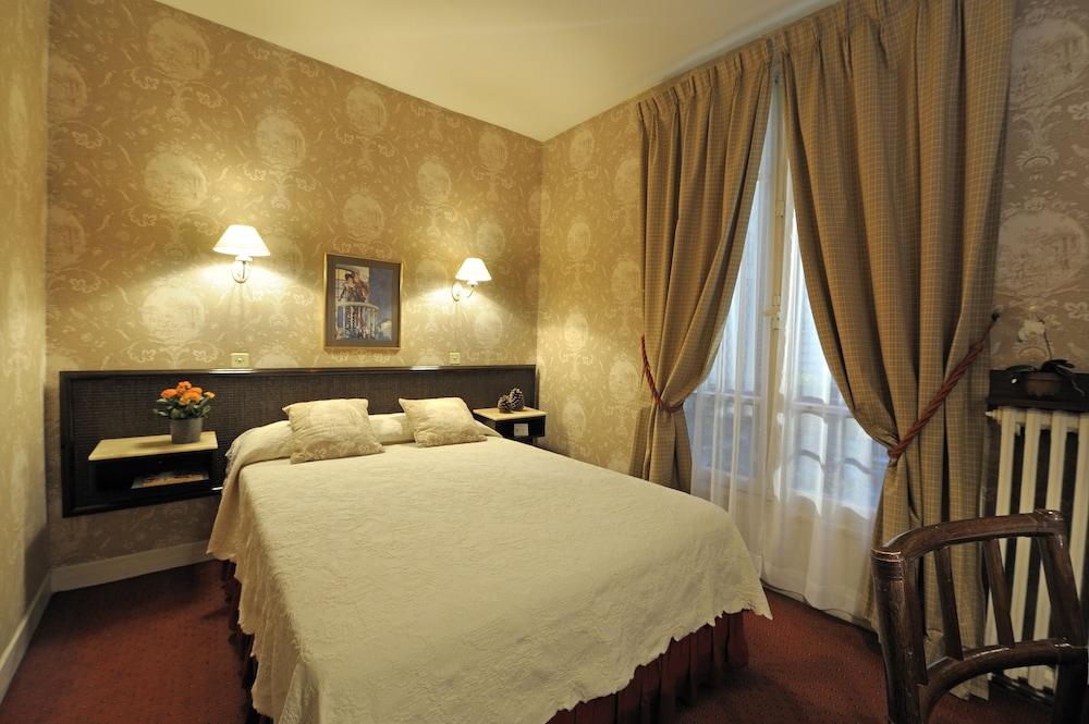 Clement 2* Paris