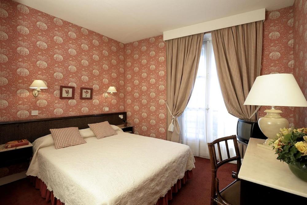 Clement 2* Paris