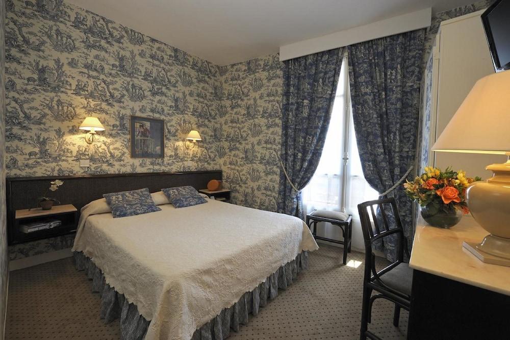 Clement 2* Paris