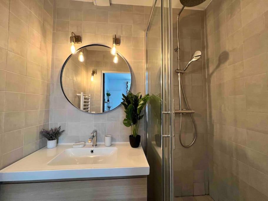 Charme Parisien - Moderne Pres De Bercy & Seine - Ideal Pour Explorer! Parigi