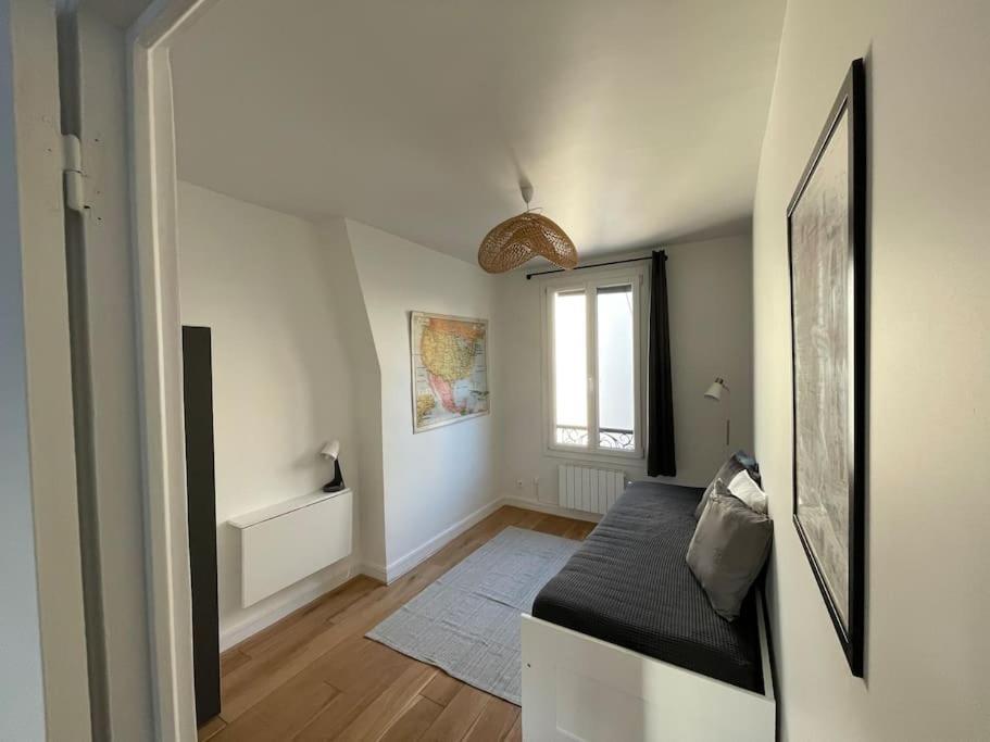 Bright Modern Apartment, 2 Bedrooms, 6 Guests * Parigi