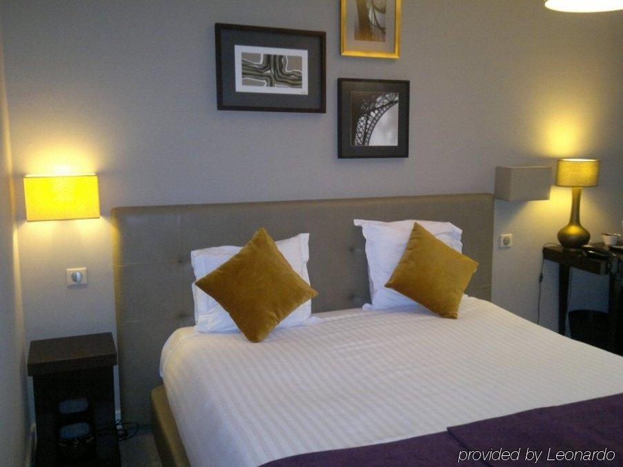 Sonder Le Frochot Hotel
