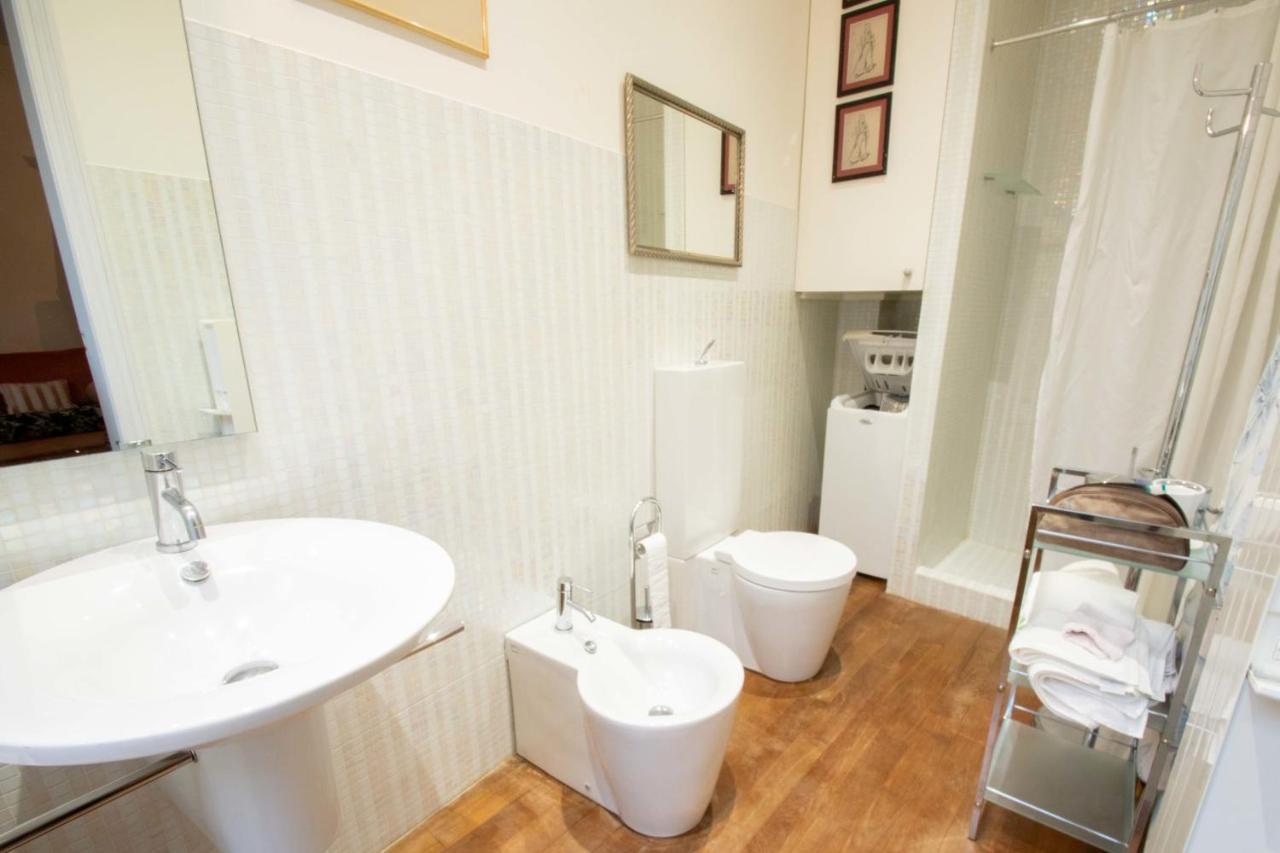 Spacious 50 M Cocoon In The Heart Of 17th Appartamento