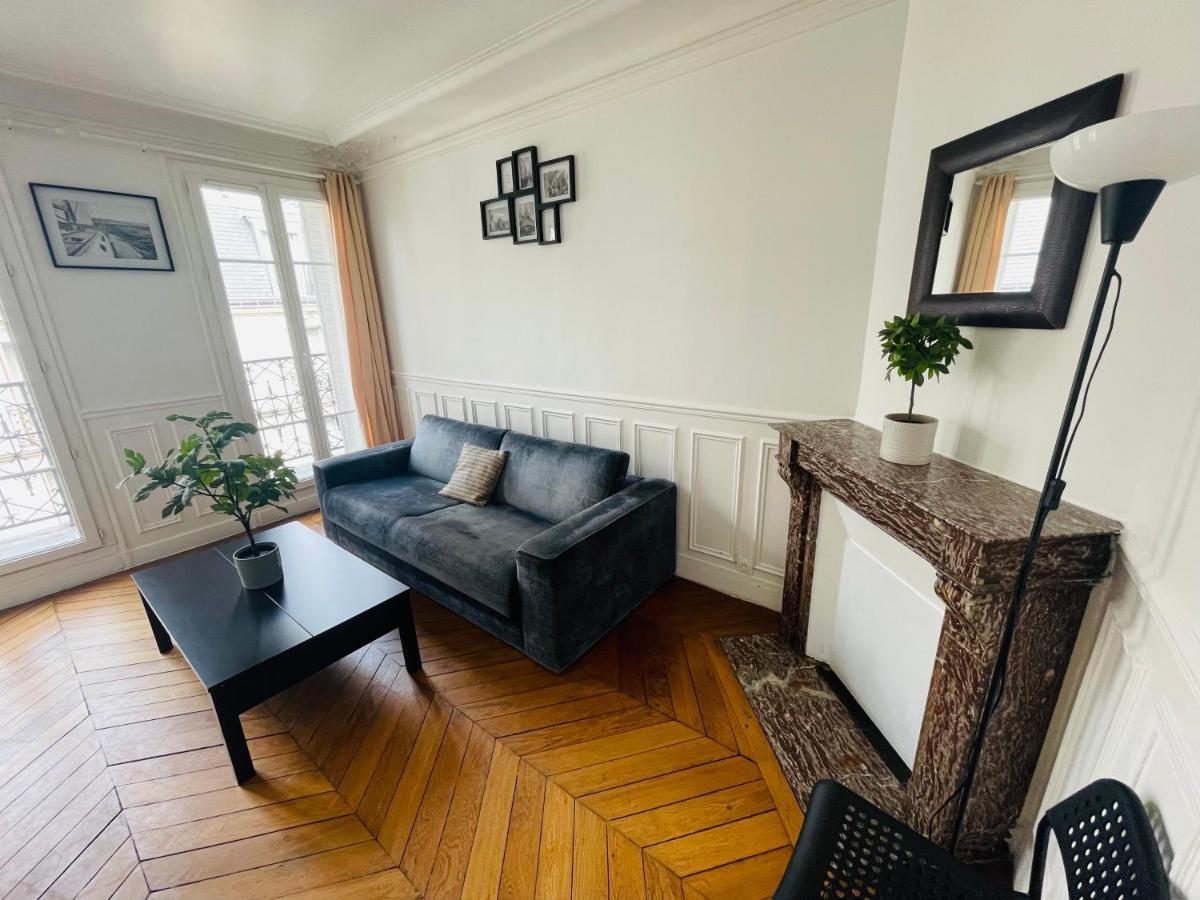 Apartment Tour Eiffel Volontaire *